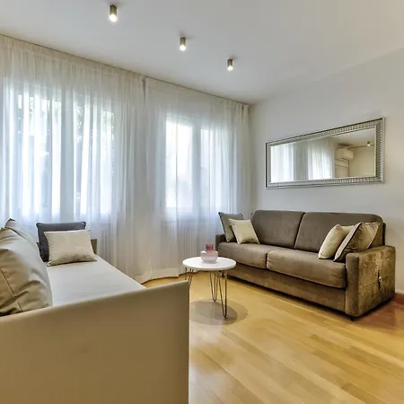 Prato Della Valle 34 *